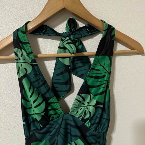 Collectif X Playful Promises Green Palm Skirted Swimsuit One Piece Pinup-6 - Picture 4 of 12